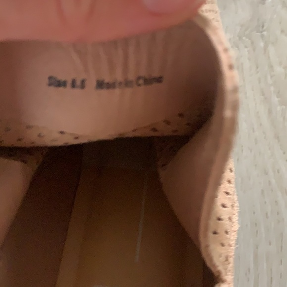 Dolce Vita laser cut booties back zipper size 8.5 camel tan suede leather - Picture 8 of 12